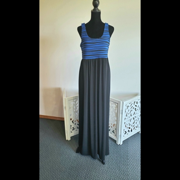 Dresses & Skirts - LIBISSE - Maxi - Size M